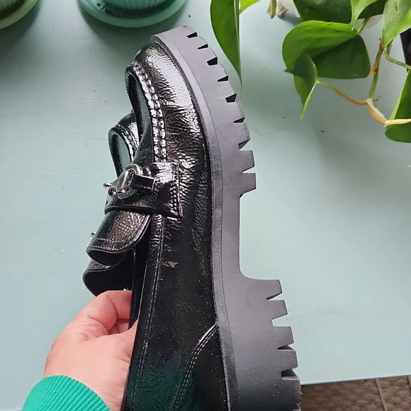 Nine West black loafers - Picture 3 of 6